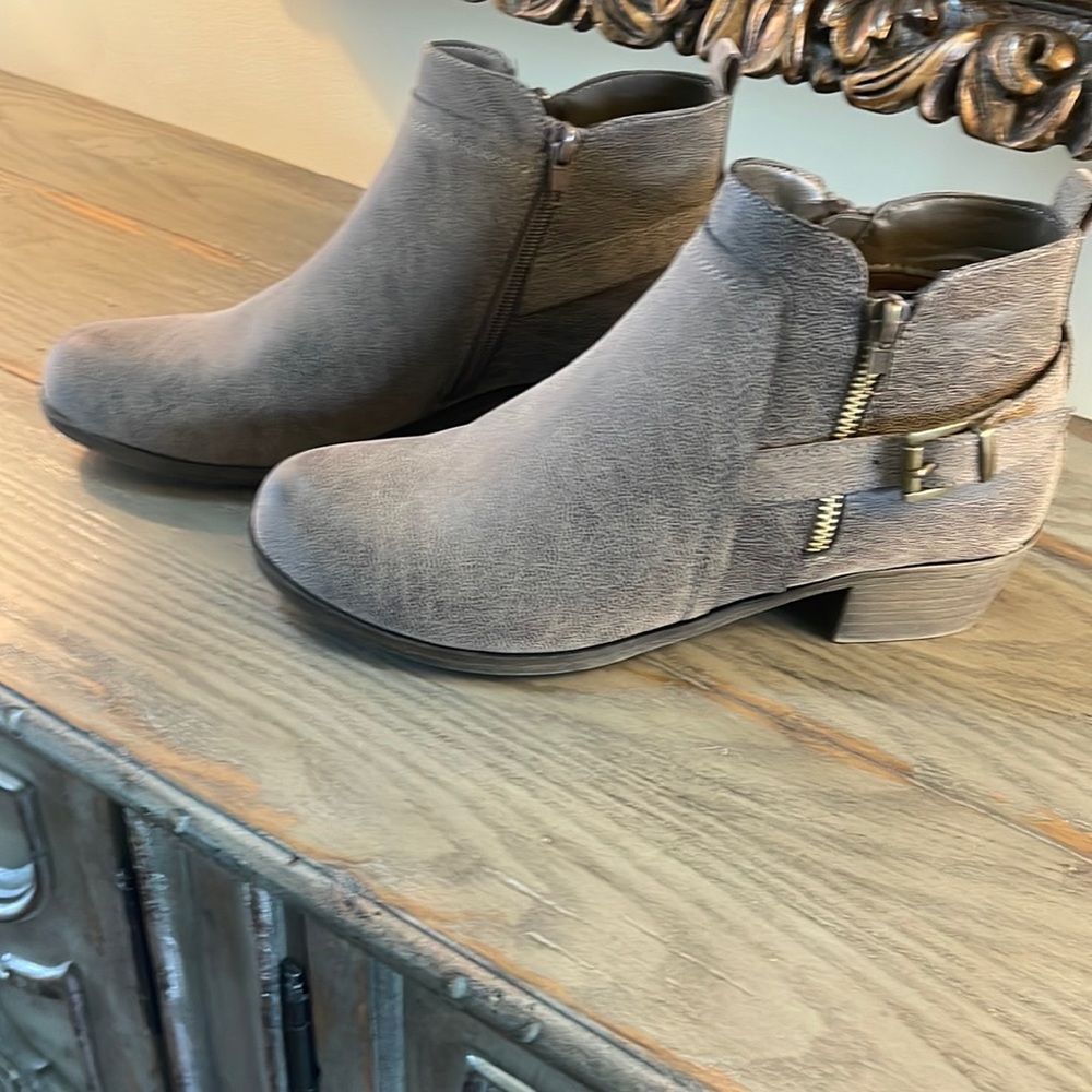 Jessica Cline ankle boots